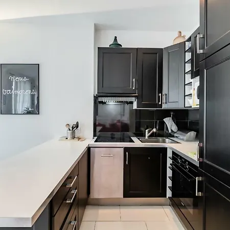 Apartment La Joliette- Spacieux Et Lumineux, 4 Couchages *